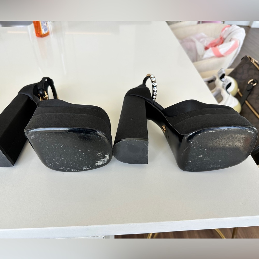VERSACE MEDUSA AEVITAS PLATFORM PUMPS - Picture 3 of 9